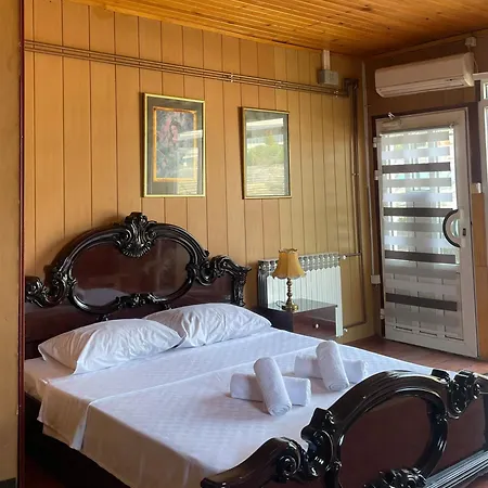 Odelia Hotel