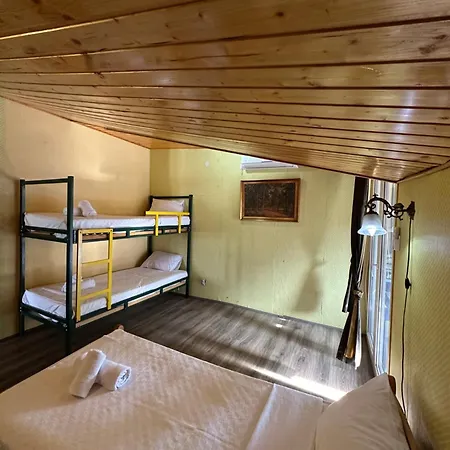 Odelia Hotel